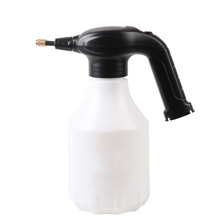 Cómo usar un rociador eléctrico de mano para proyectos de hogar y jardín